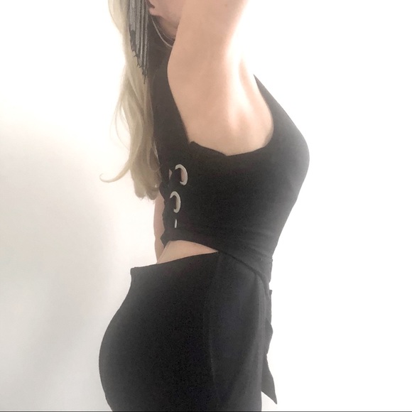 Jumpsuit with Criss Cross Open Back and Wide Legs - Picture 7 of 8